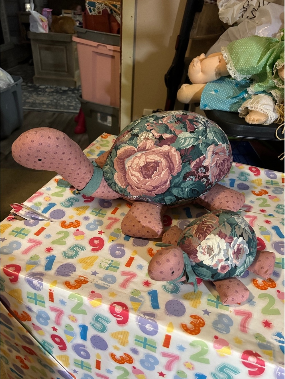 Set of 2 vintage plush turtles